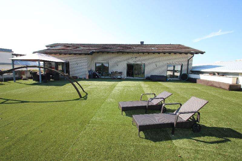 Thumbnail-Wohnung zum Kaufen in Troisdorf 895.000,00 € 300 m²