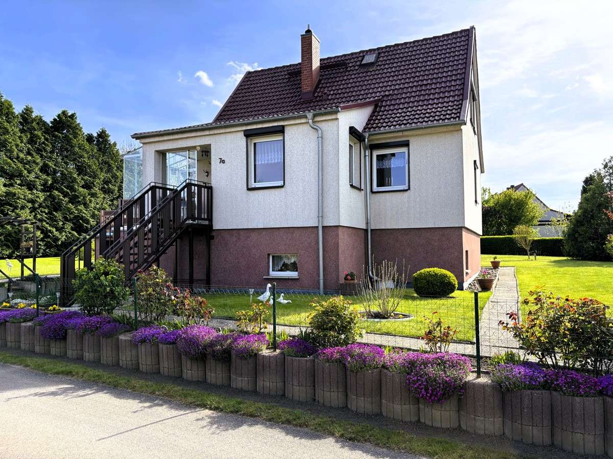 Thumbnail-Haus zum Kaufen in Wildberg 230.000,00 € 163.04 m²