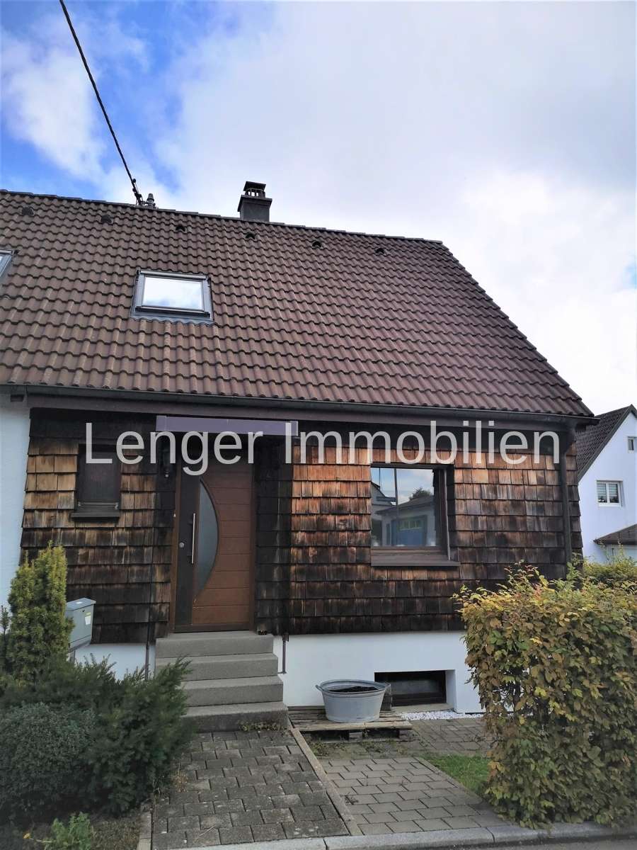 Thumbnail-Haus zum Mieten in Albstadt 700,00 € 90 m²