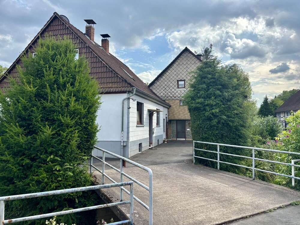 Thumbnail-Haus zum Kaufen in Hessisch Oldendorf Fischbeck (Weser) 159.000,00 € 300 m²