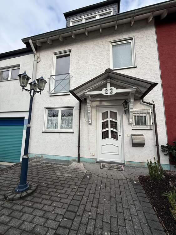 Thumbnail-Haus zum Mieten in Wuppertal 1.580,00 € 185 m²