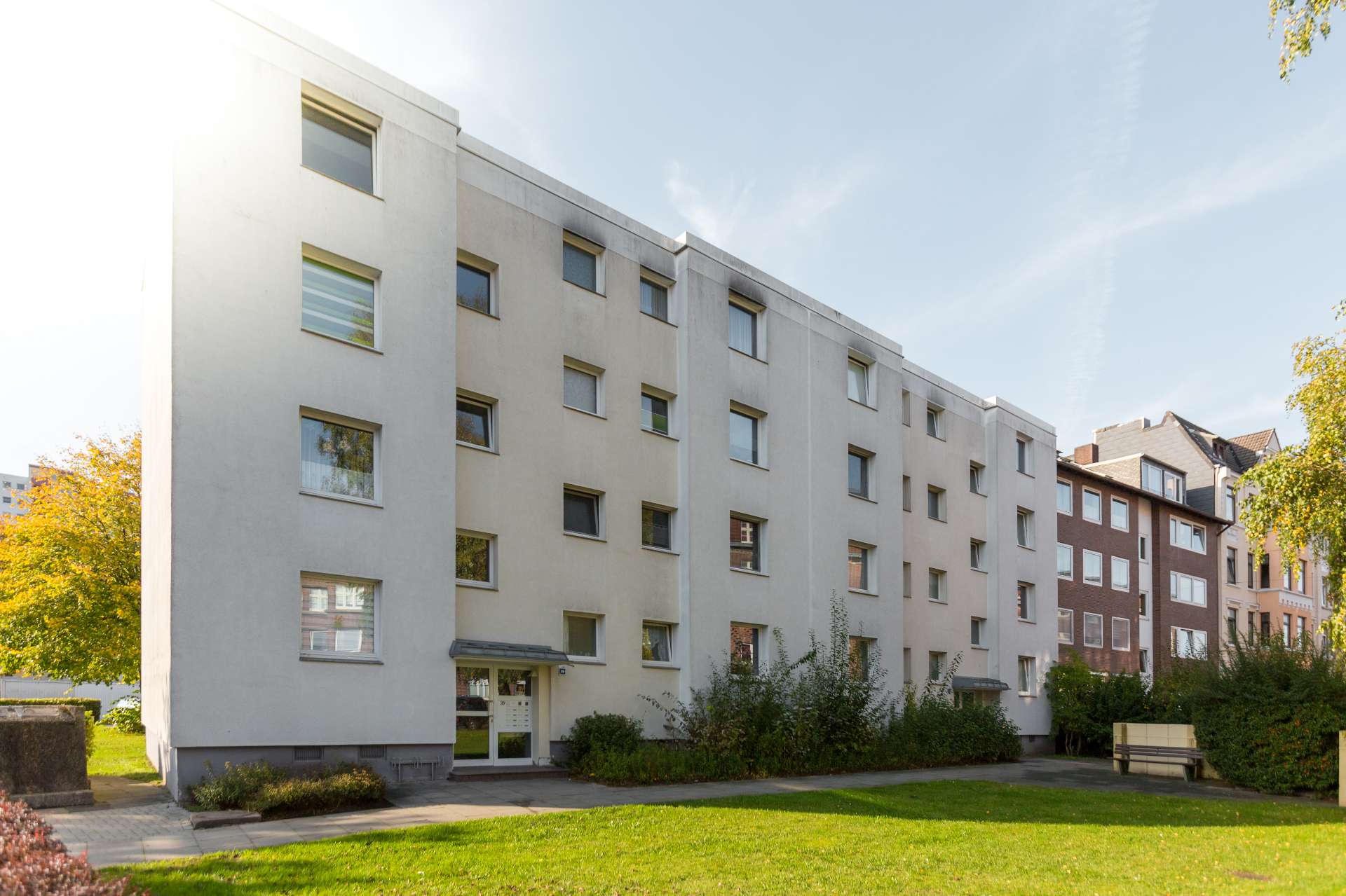 Thumbnail-Wohnung zum Mieten in Bremerhaven 430,00 € 61.89 m²