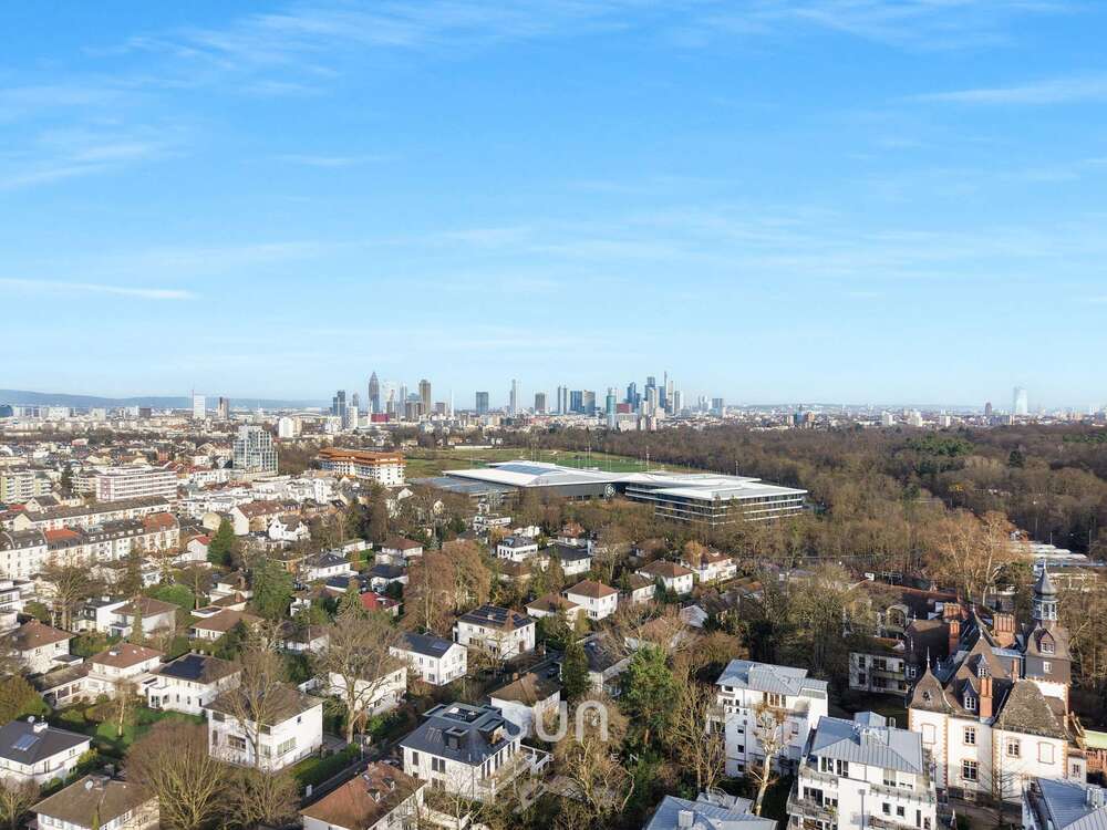 Thumbnail-Wohnung zum Kaufen in Frankfurt am Main 1.295.000,00 € 205 m²