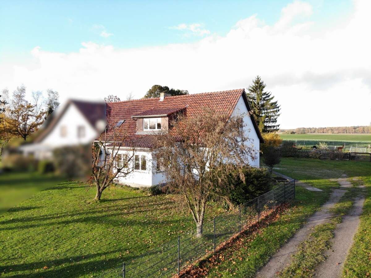Thumbnail-Haus zum Kaufen in Eixen 198.000,00 € 161.3 m²