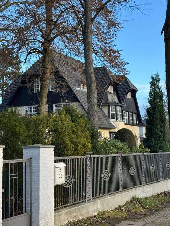 Thumbnail-Wohnung zum Kaufen in Berlin 533.000,00 € 182 m²