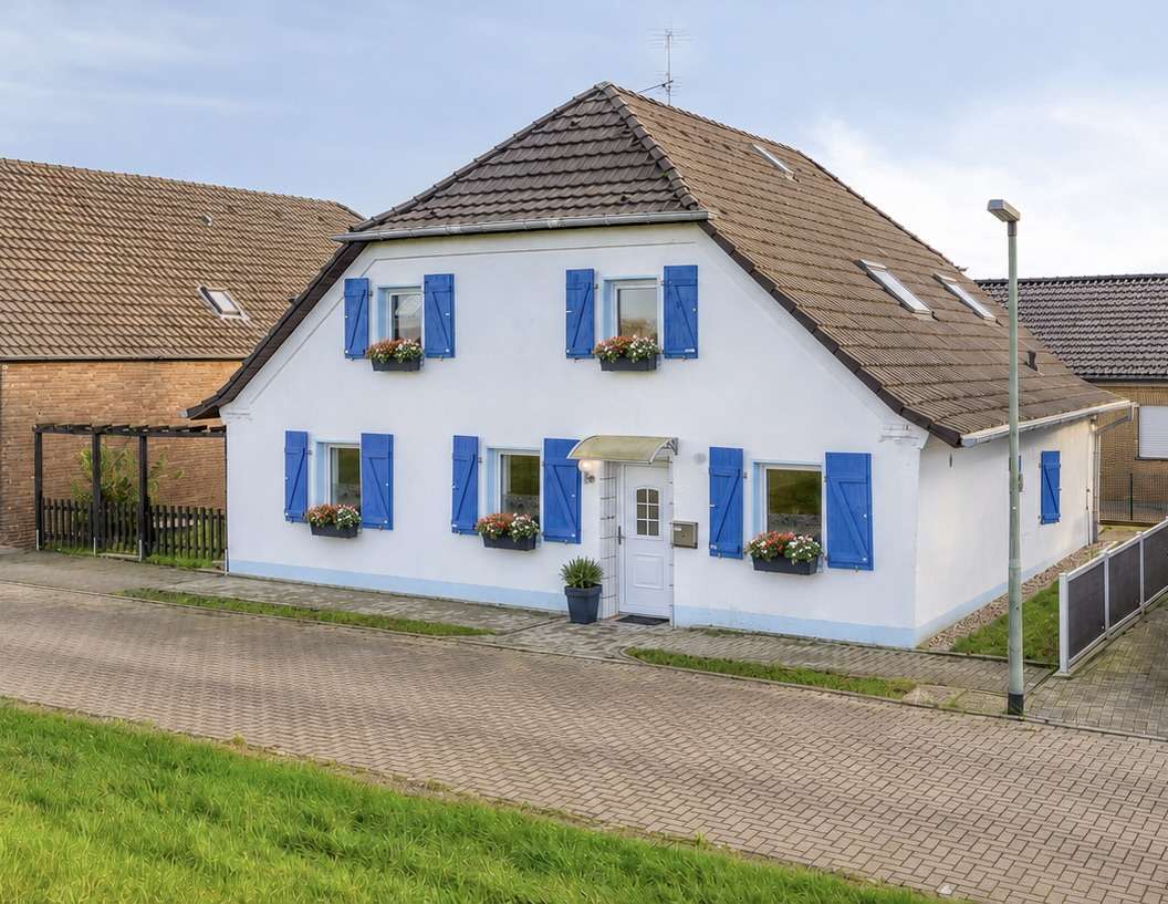 Thumbnail-Haus zum Kaufen in Wesel 299.000,00 € 179 m²