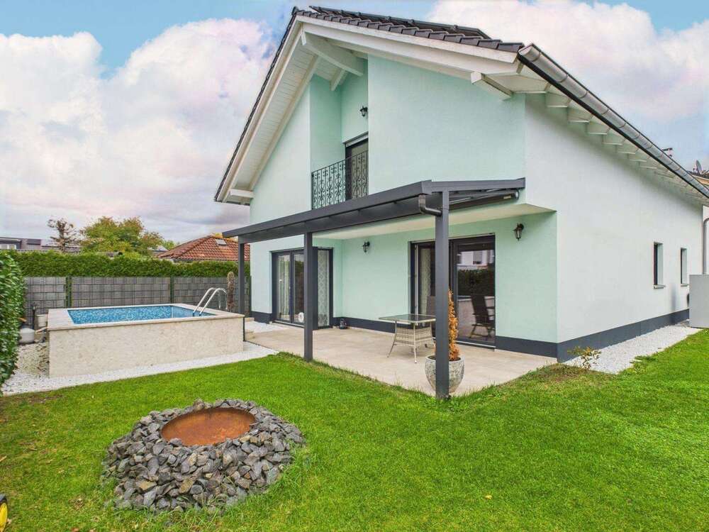 Thumbnail-Haus zum Mieten in Brunnthal 3.800,00 € 210 m²