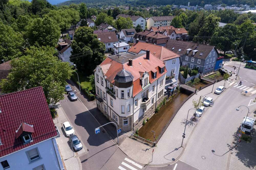Thumbnail-Haus zum Kaufen in Baden-Baden 1.100.000,00 € 525 m²