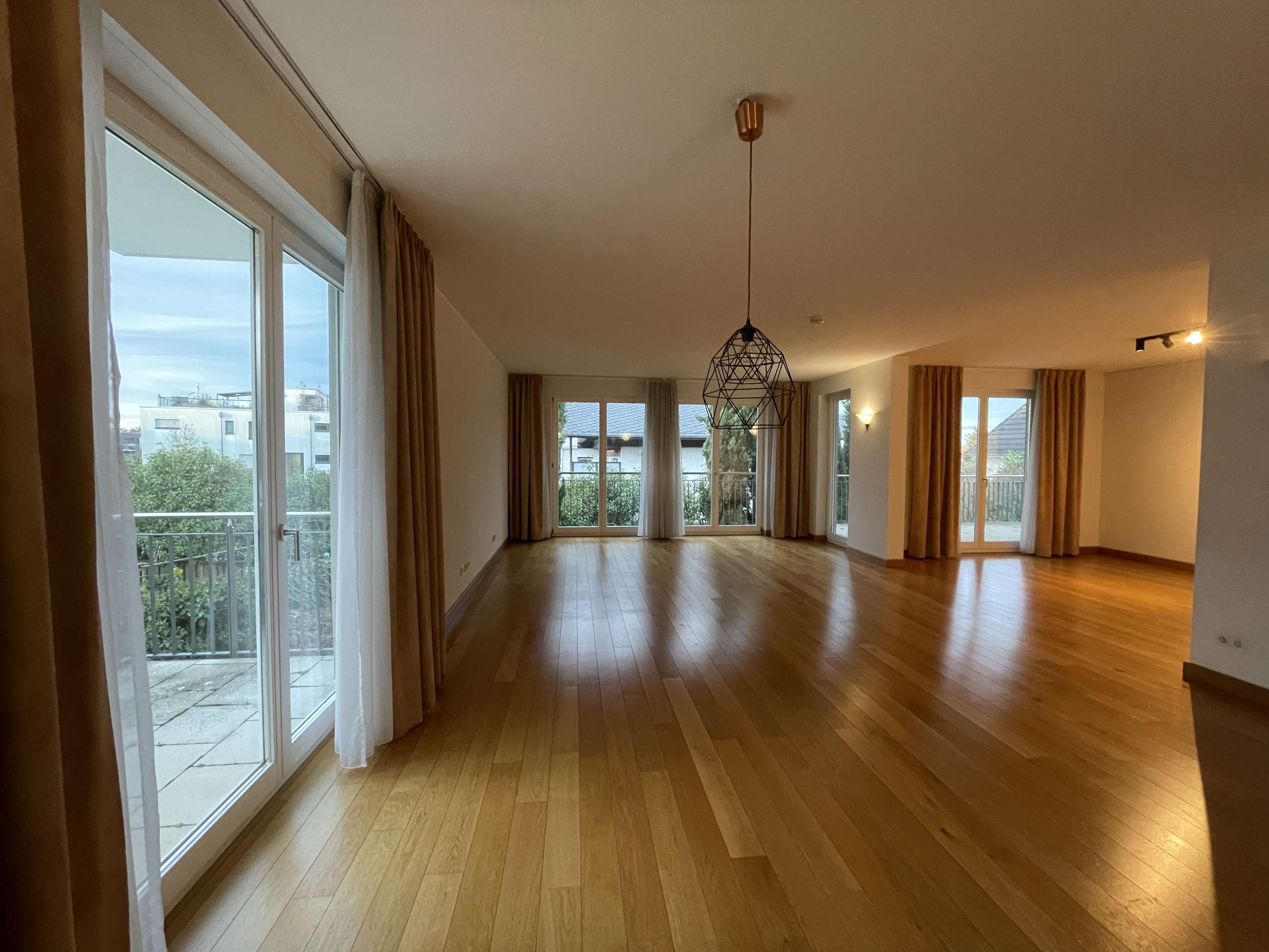 Thumbnail-Wohnung zum Mieten in Frankfurt am Main 3.250,00 € 177 m²