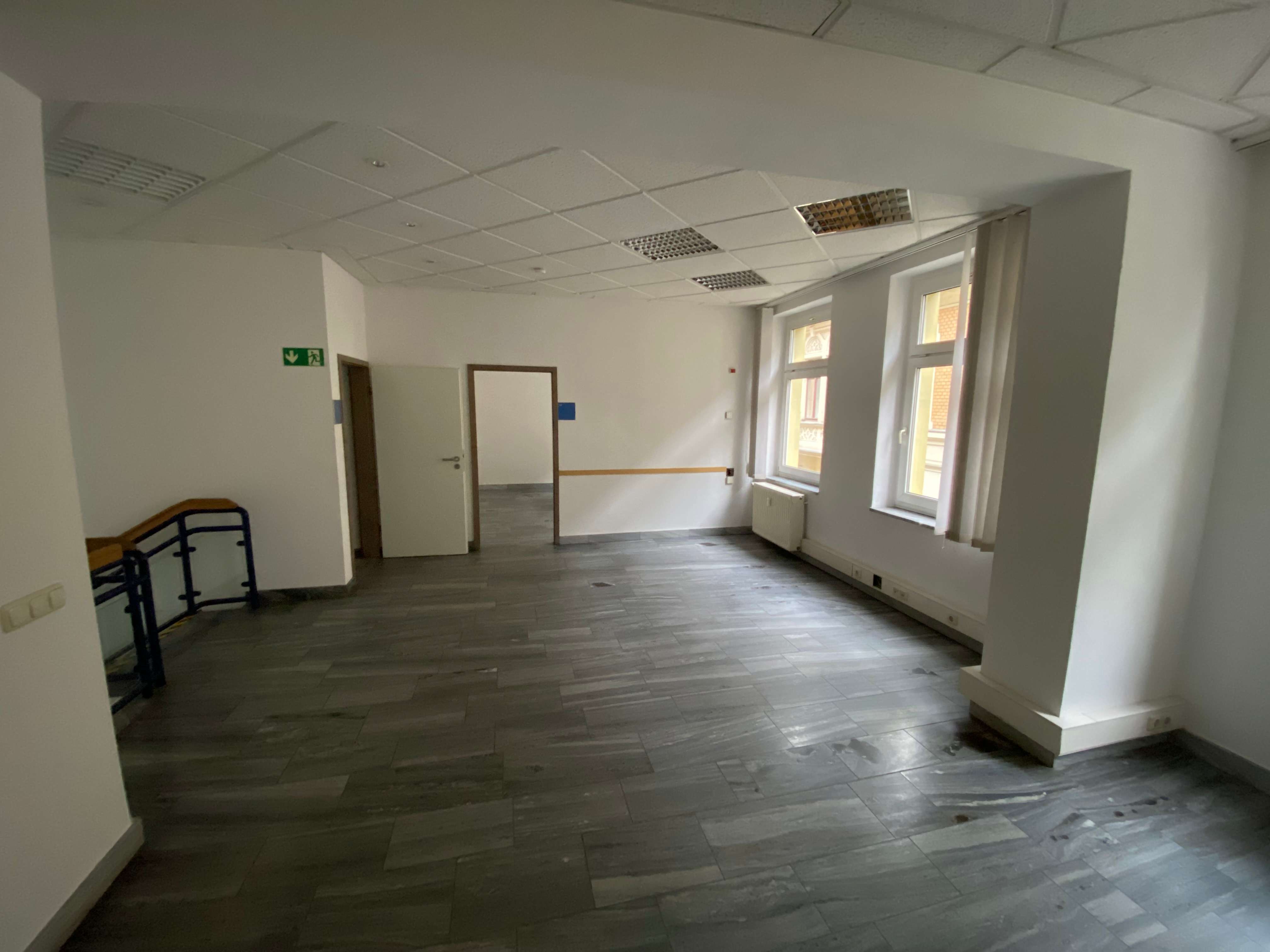 Thumbnail-Büro in Greiz 1.250,00 € 257 m²