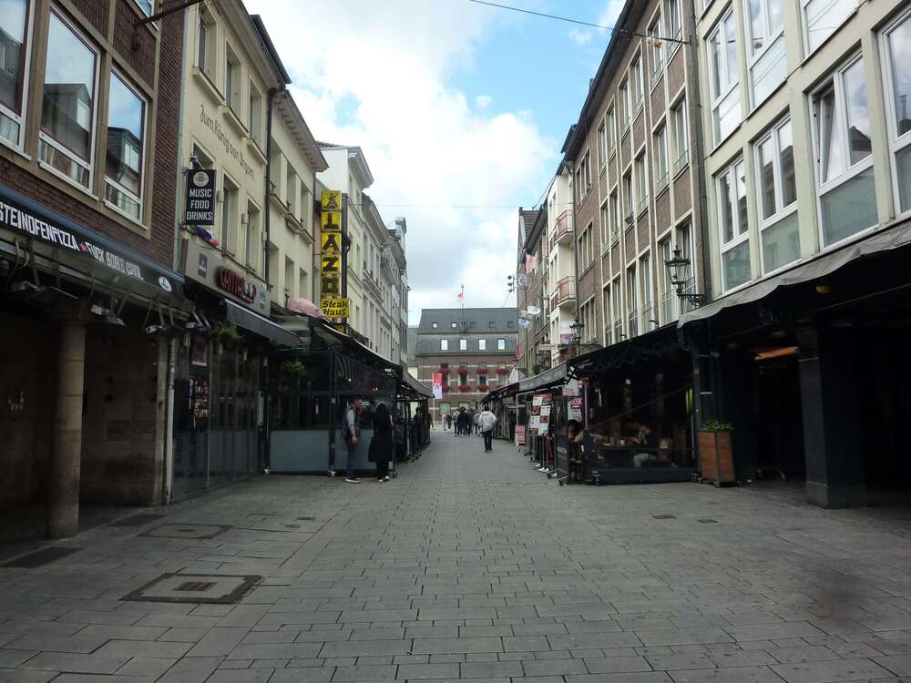 Thumbnail-Haus zum Kaufen in Düsseldorf 4.000.000,00 € 507 m²