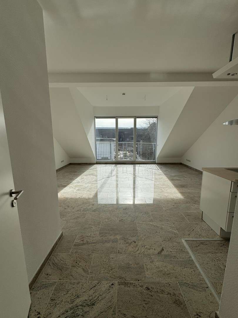 Thumbnail-Wohnung zum Mieten in Köln 2.000,00 € 123 m²