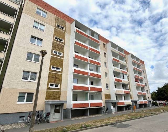 Thumbnail-Wohnung zum Mieten in Waren (Müritz) 350,00 € 59.78 m²
