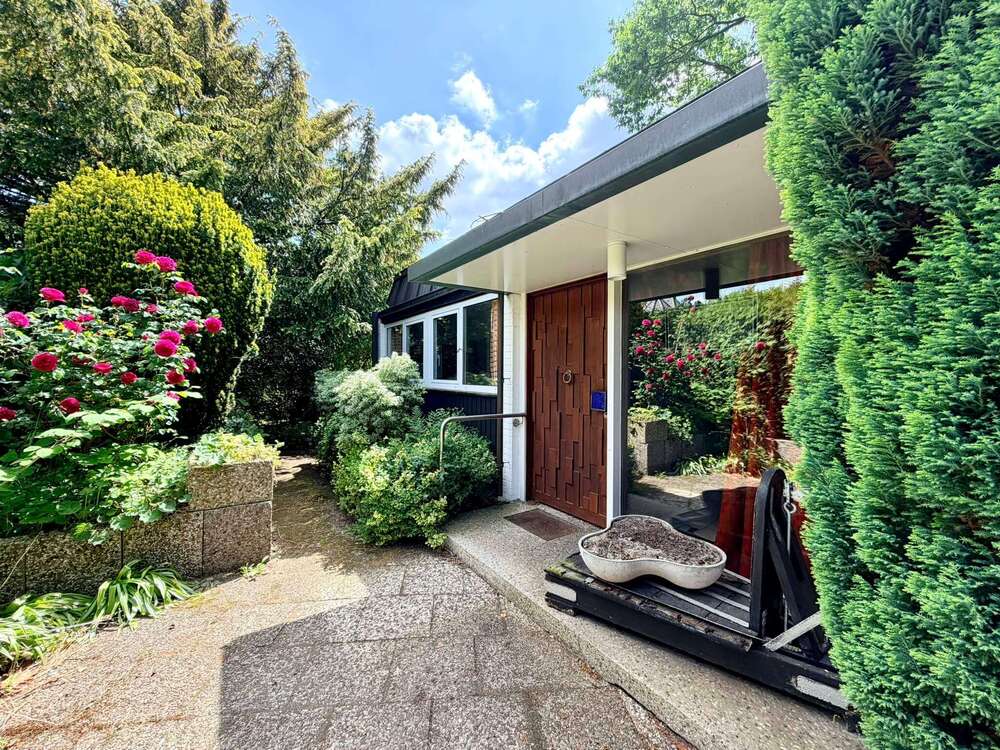 Thumbnail-Haus zum Kaufen in Adendorf 685.000,00 € 200 m²