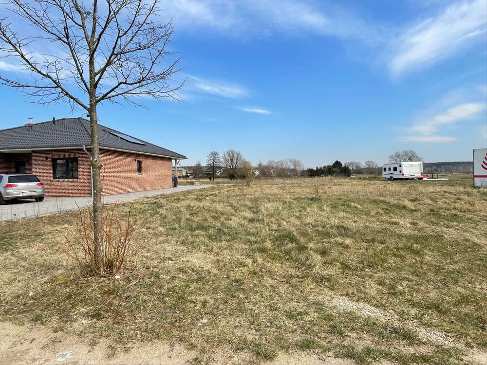Thumbnail-Grundstück zu verkaufen in Friedrichsruhe 69.000,00 € 1000 m²