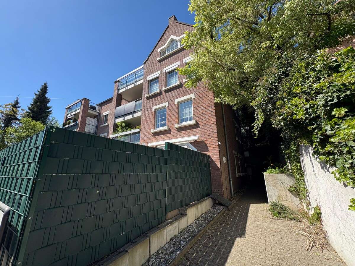 Thumbnail-Wohnung zum Mieten in Bergisch Gladbach 600,00 € 37 m²