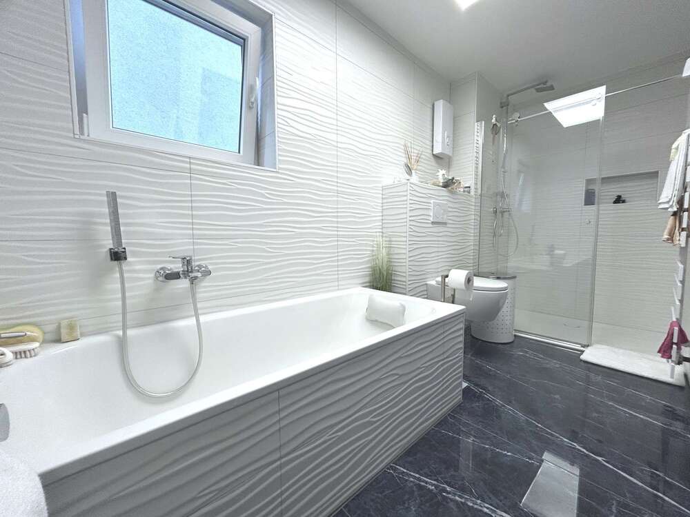 Thumbnail-Wohnung zum Kaufen in Bochum 179.000,00 € 83 m²