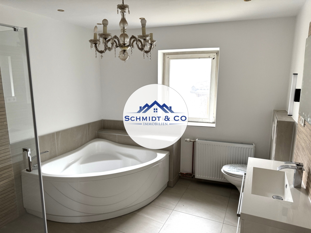 Thumbnail-Wohnung zum Kaufen in Hummetroth 198.000,00 € 180 m²