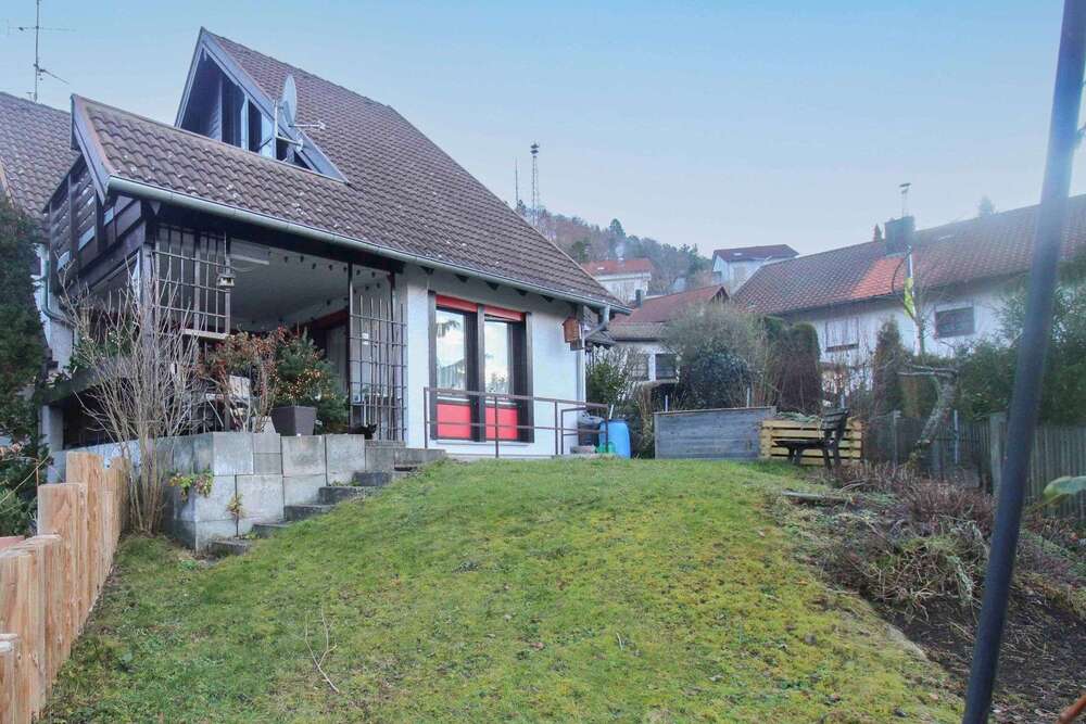 Thumbnail-Haus zum Kaufen in Albstadt 219.000,00 € 133.09 m²