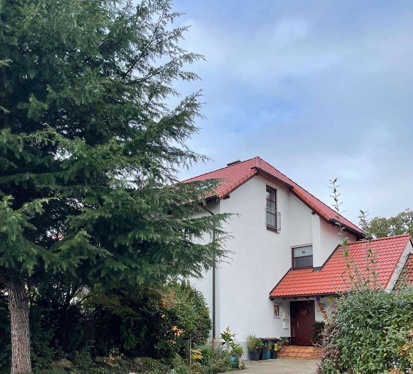 Thumbnail-Haus zum Mieten in Dresden 2.250,00 € 158.22 m²