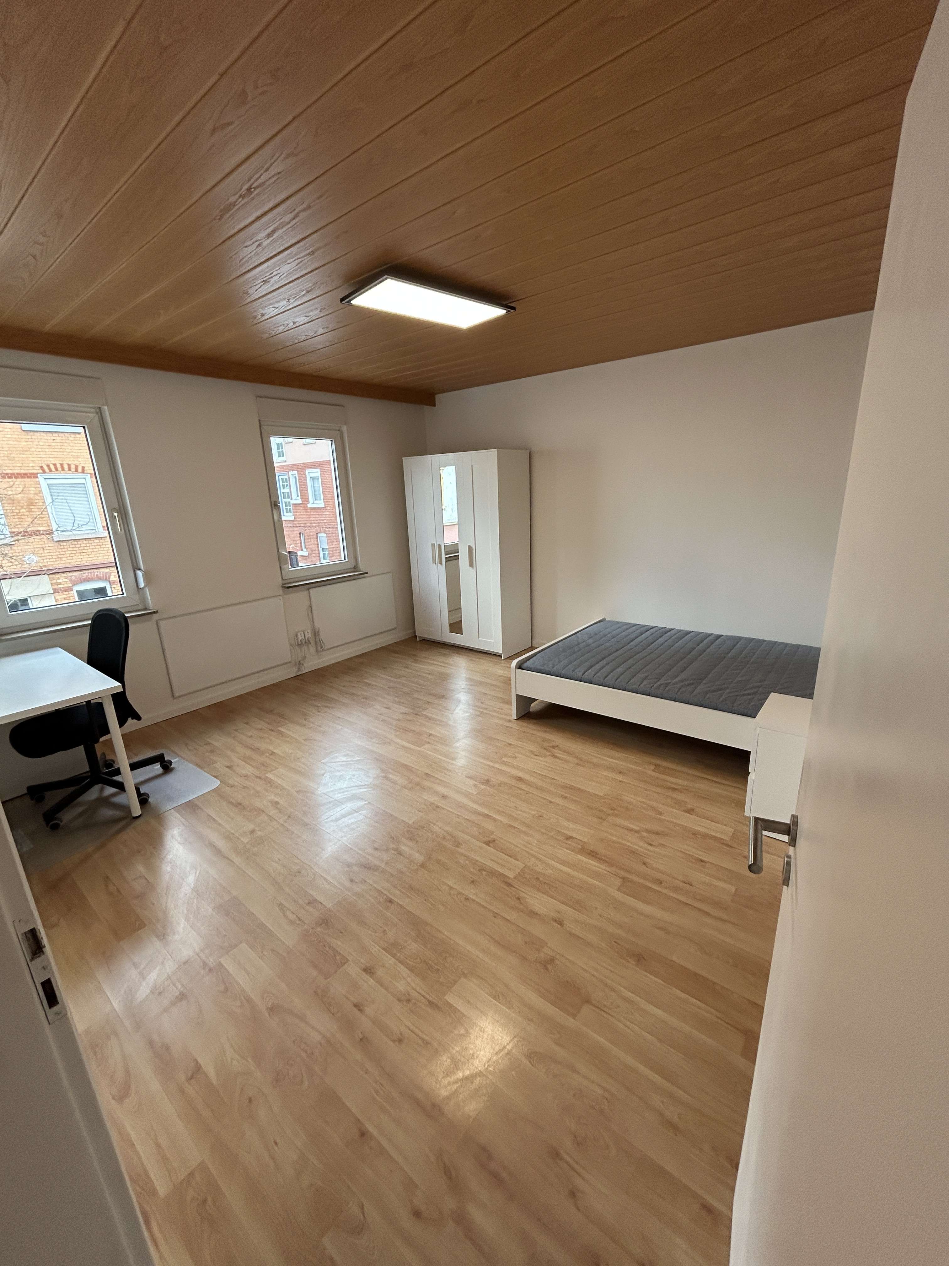 Thumbnail-Wohnung zum Mieten in Stuttgart 525,00 € 17.4 m²