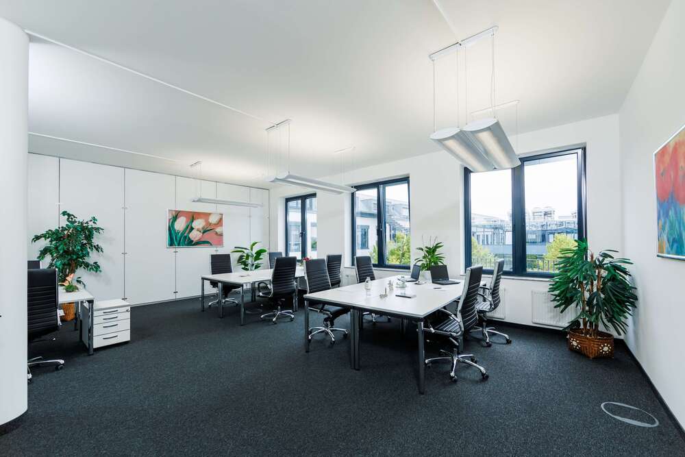 Thumbnail-Büro in München 805,00 € 2400 m²