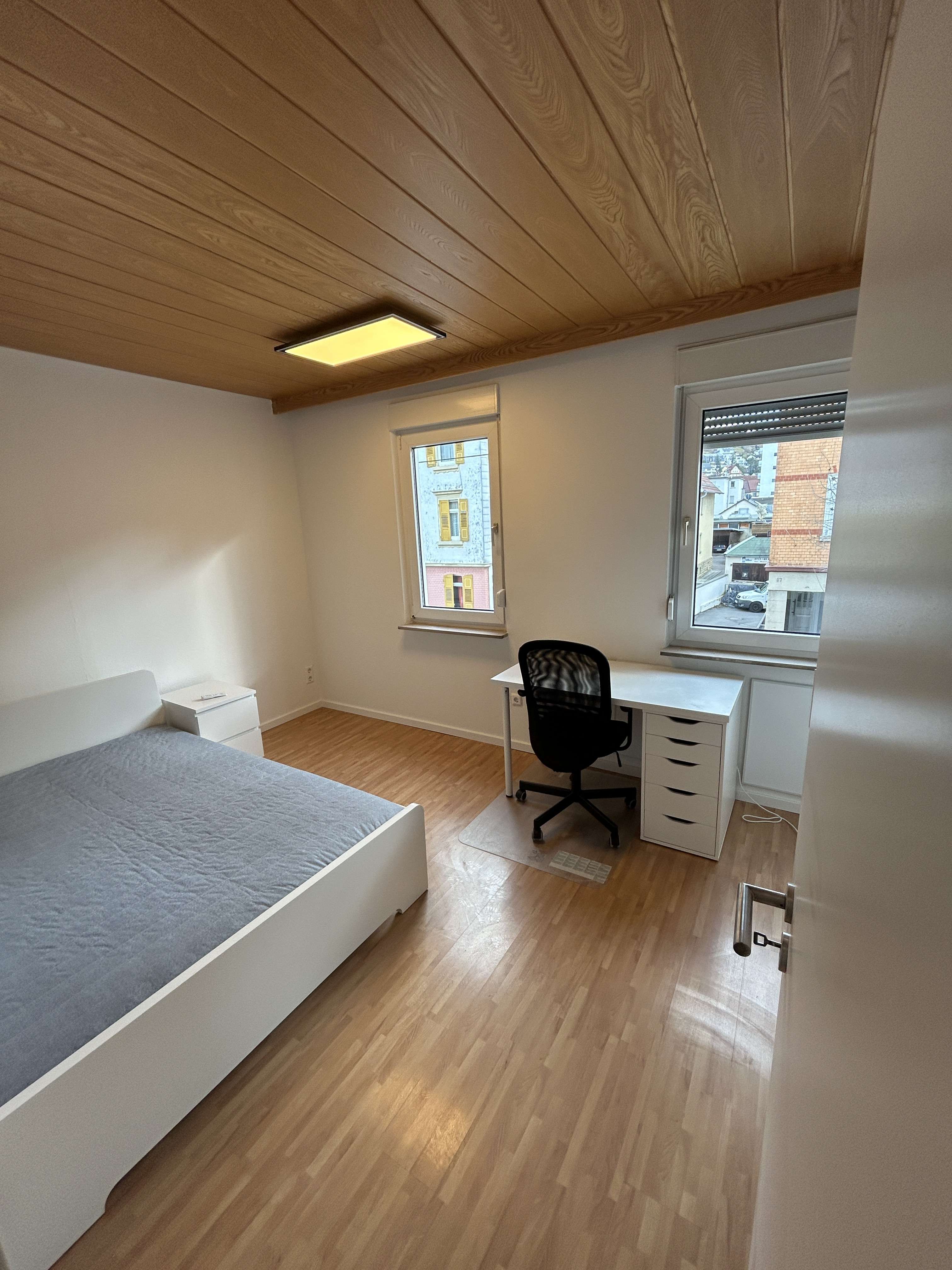 Thumbnail-Wohnung zum Mieten in Stuttgart 490,00 € 11.31 m²