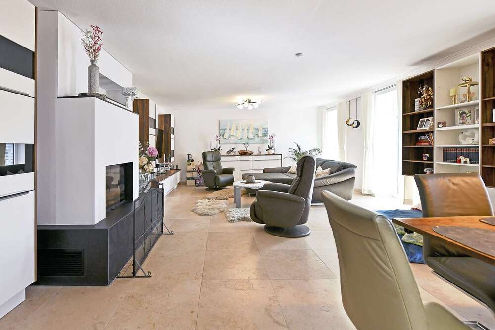 Thumbnail-Haus zum Kaufen in Neufahrn 920.000,00 € 270 m²