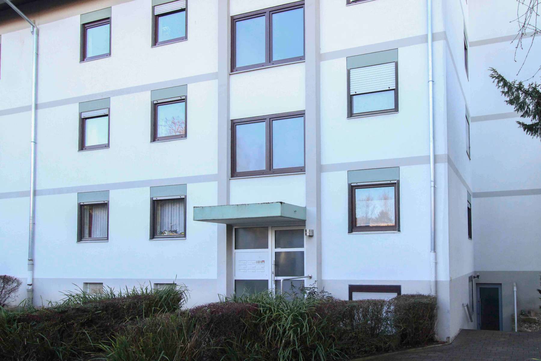 Thumbnail-Wohnung zum Kaufen in Karlsruhe 239.000,00 € 81 m²