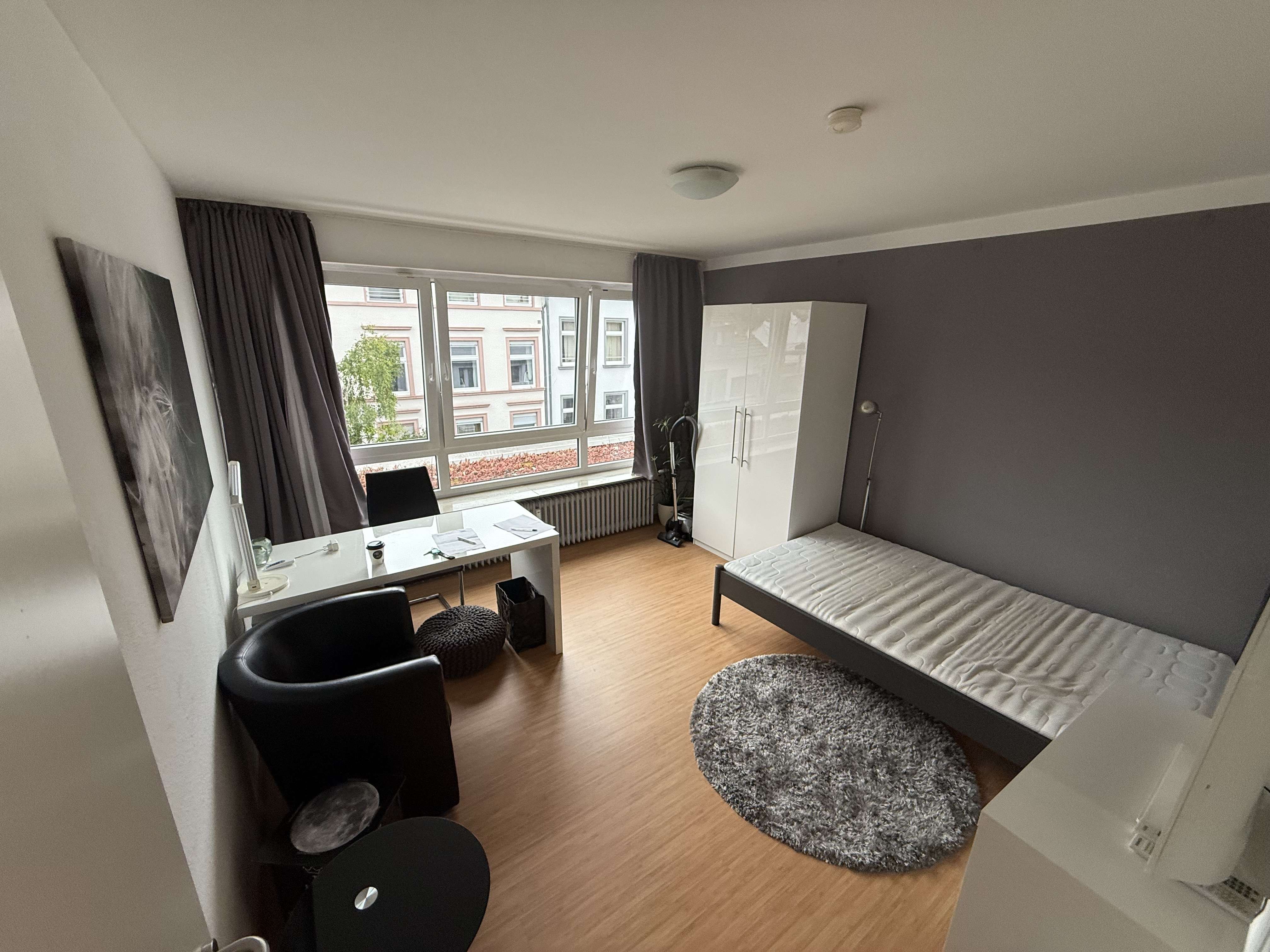 Thumbnail-Wohnung zum Mieten in Frankfurt am Main 1.090,00 € 32 m²
