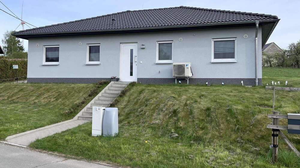 Thumbnail-Haus zum Kaufen in St. Egidien 294.000,00 € 102.04 m²