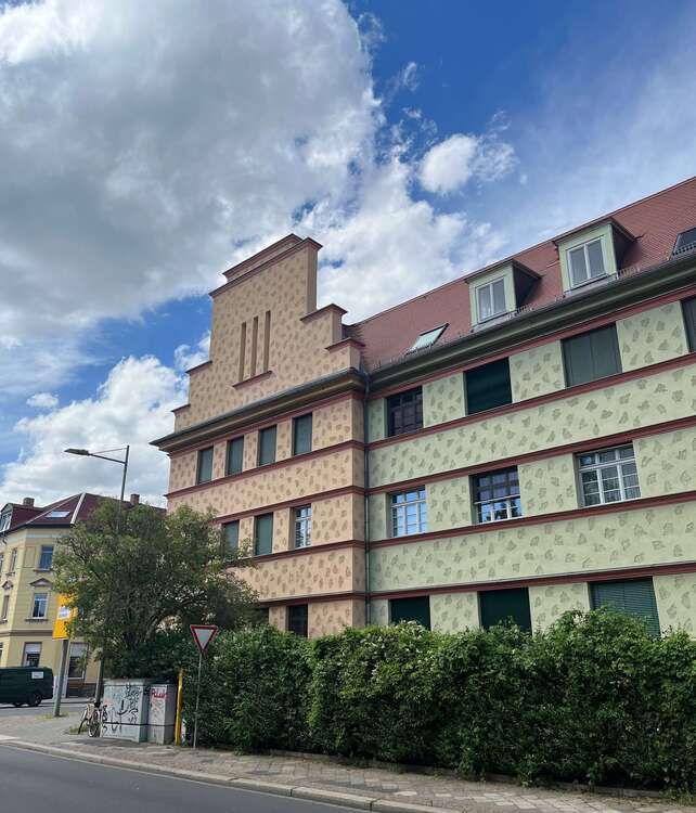 Thumbnail-Wohnung zum Kaufen in Leipzig 145.000,00 € 74.12 m²