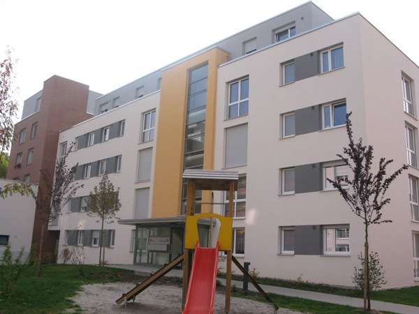 Thumbnail-Wohnung zum Mieten in Stuttgart 1.345,27 € 100.34 m²