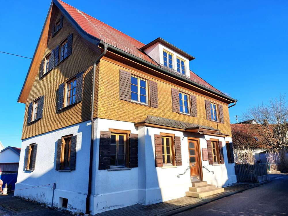 Thumbnail-Haus zum Kaufen in Altshausen 365.000,00 € 200 m²