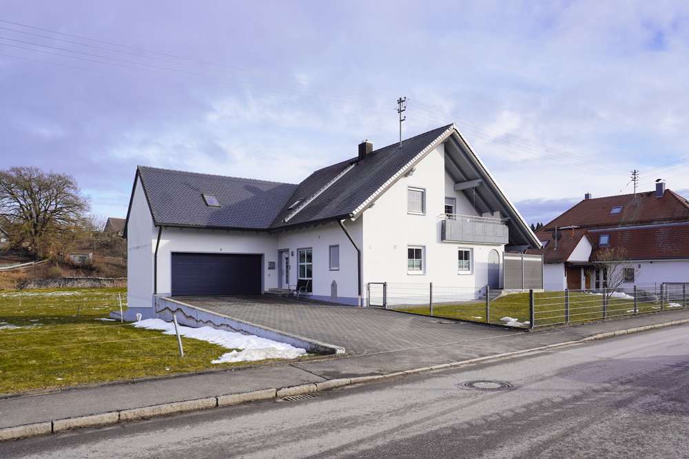 Thumbnail-Haus zum Kaufen in Burtenbach Oberwaldbach 596.000,00 € 150 m²