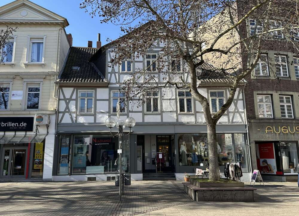 Thumbnail-Haus zum Kaufen in Peine 250.000,00 € 169 m²