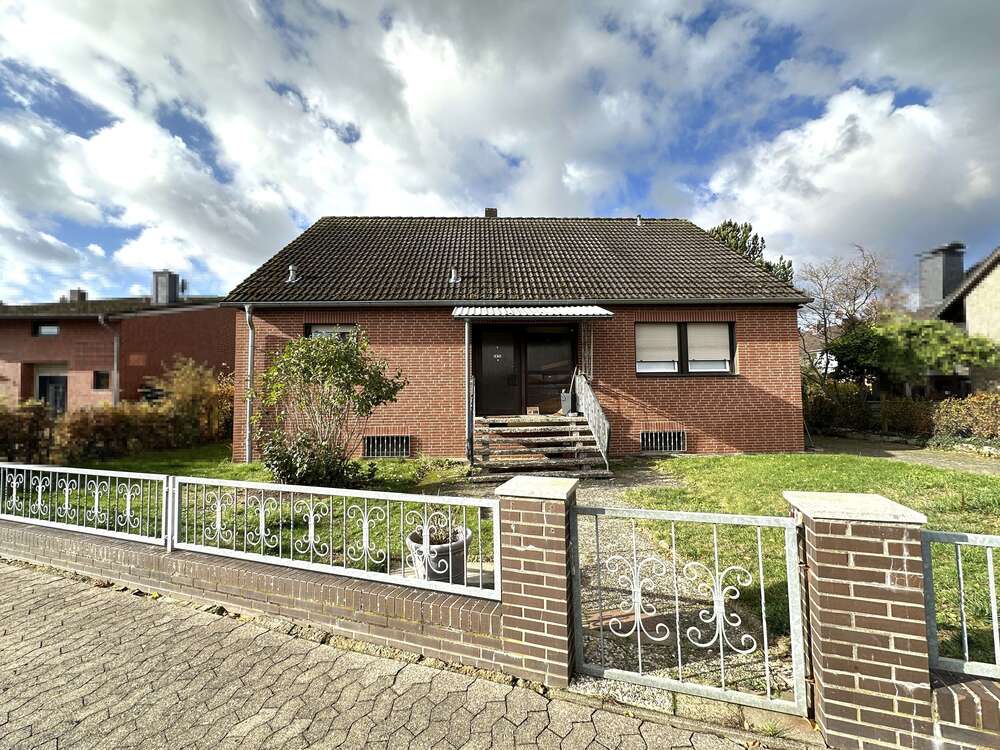 Thumbnail-Haus zum Kaufen in Edemissen 240.000,00 € 160 m²