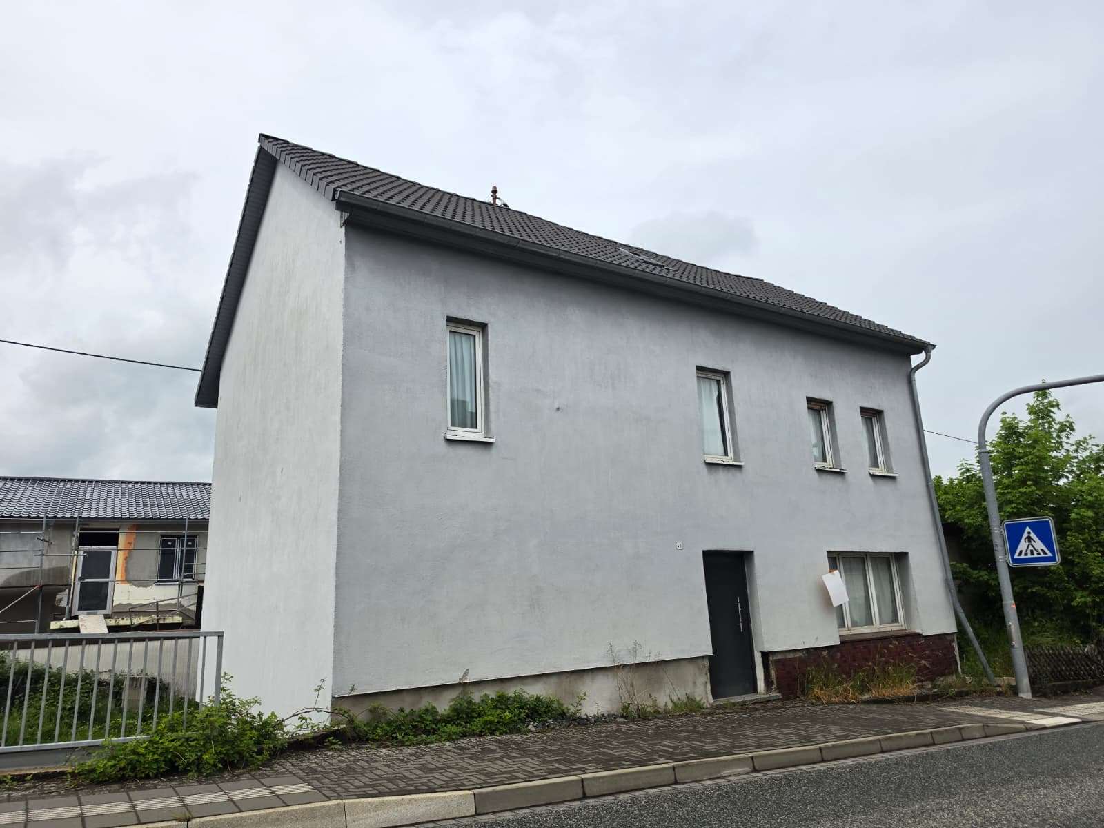 Thumbnail-Haus zum Kaufen in Roth 170.000,00 € 180 m²