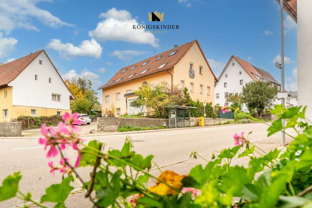 Thumbnail-Wohnung zum Kaufen in Rottweil Feckenhausen 225.000,00 € 96 m²