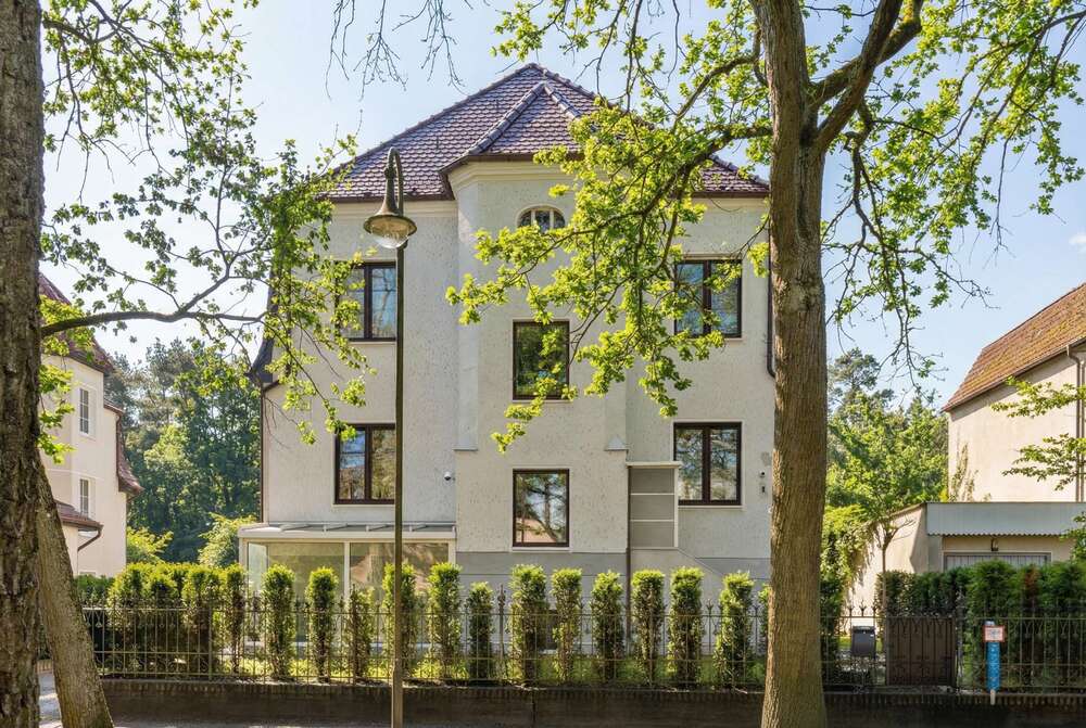 Thumbnail-Haus zum Kaufen in Schöneiche 1.590.000,00 € 305 m²