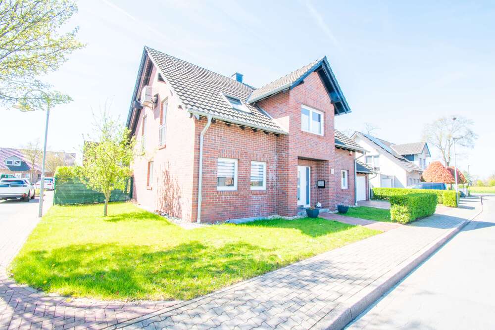 Thumbnail-Haus zum Kaufen in Moers 790.000,00 € 235 m²