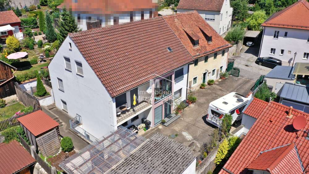Thumbnail-Haus zum Kaufen in Greding 300.000,00 € 229.74 m²