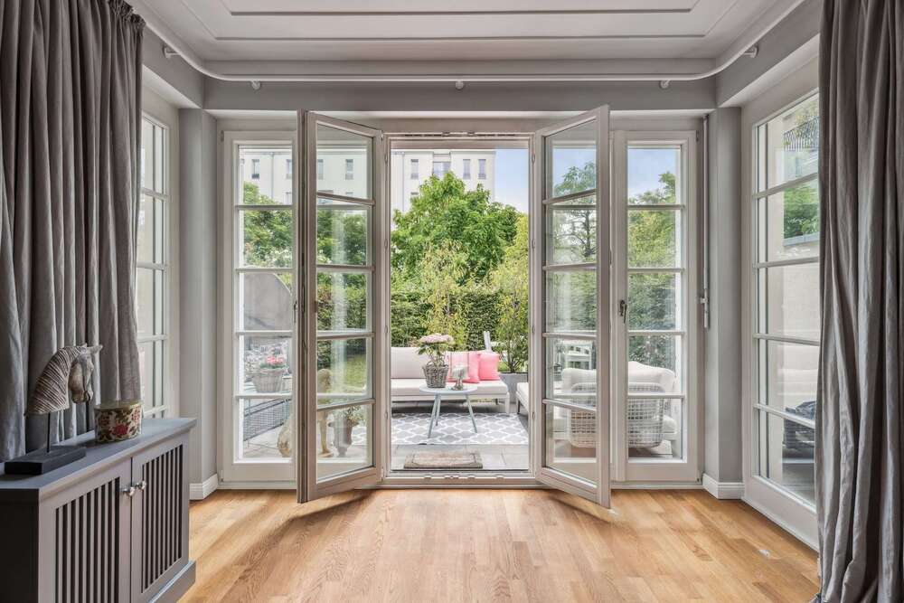 Thumbnail-Wohnung zum Kaufen in Düsseldorf - Heerdt 1.390.000,00 € 169 m²