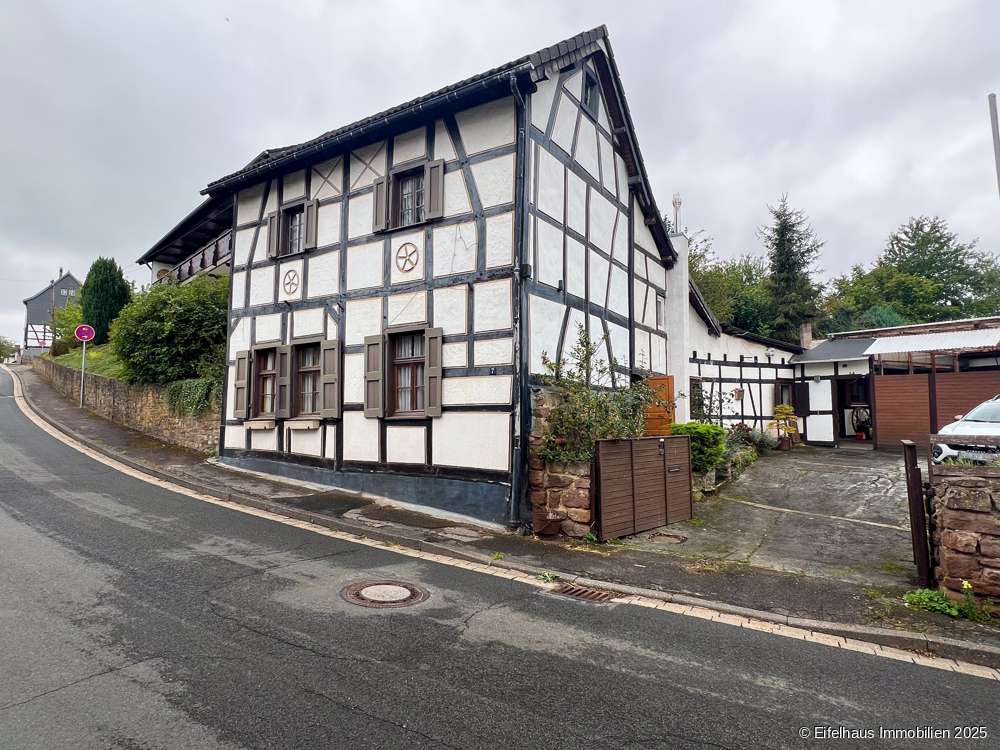 Thumbnail-Haus zum Kaufen in Mechernich Glehn 100.000,00 € 120 m²