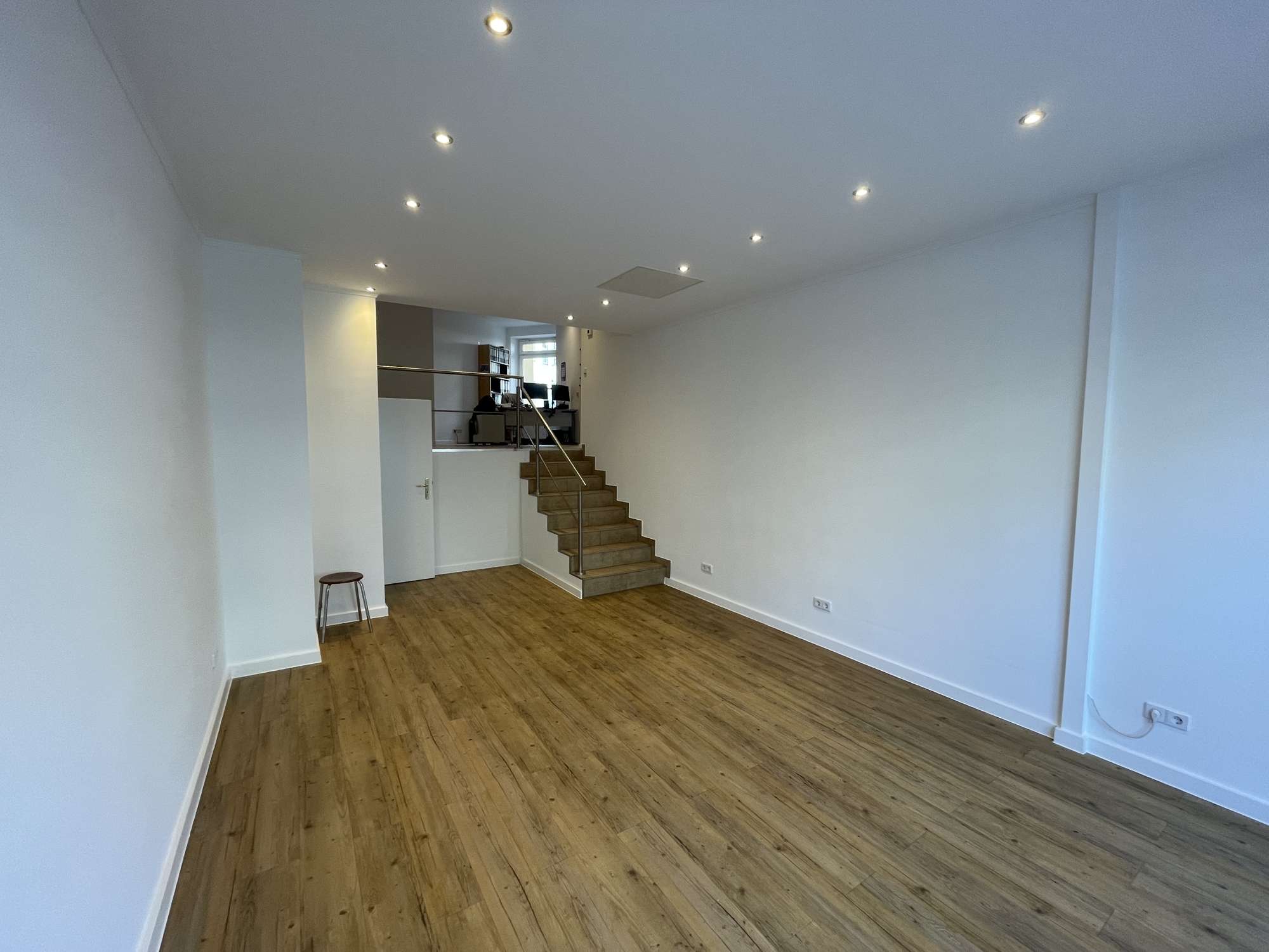 Thumbnail-Einzelhandel in Berlin 390.000,00 € 93.92 m²