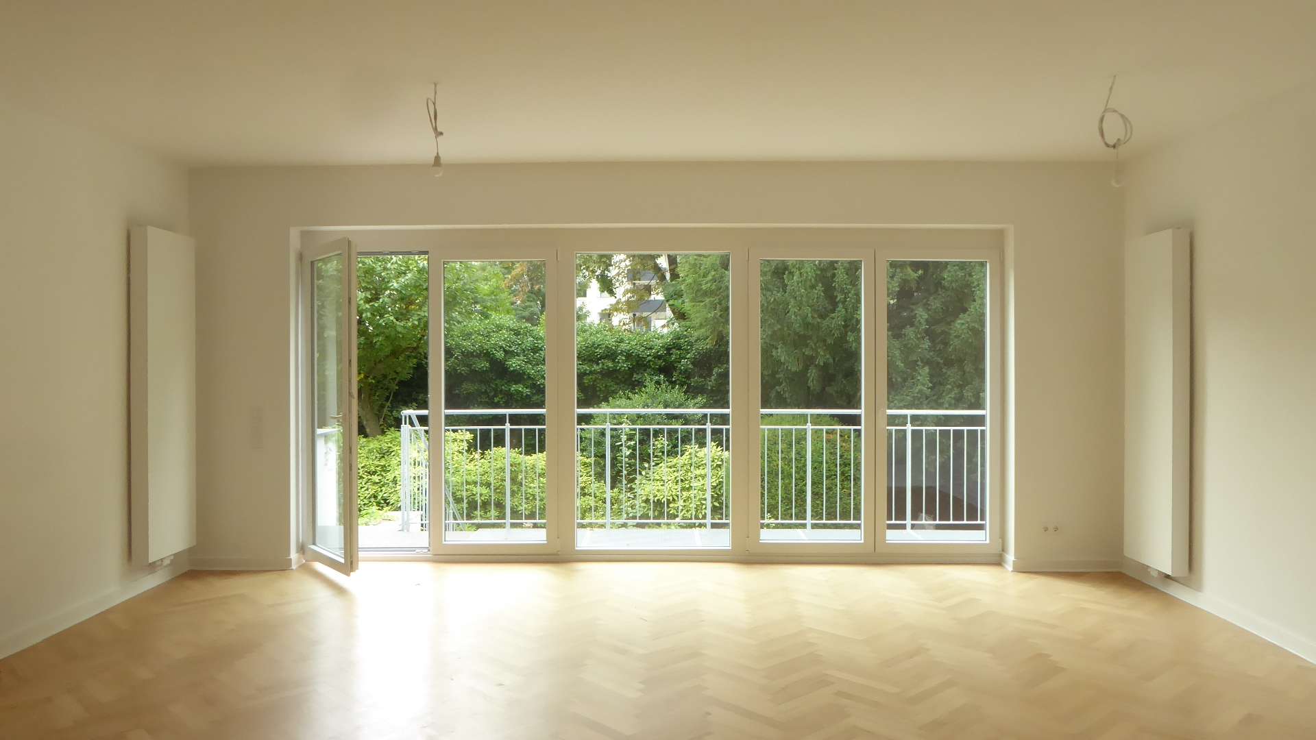 Thumbnail-Wohnung zum Mieten in Düsseldorf 2.350,00 € 160.92 m²