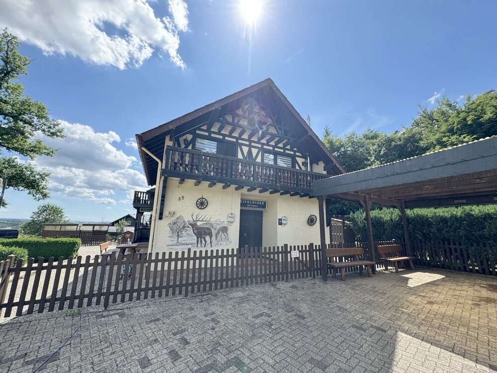 Thumbnail-Haus zum Kaufen in Alflen 350.000,00 € 251.6 m²