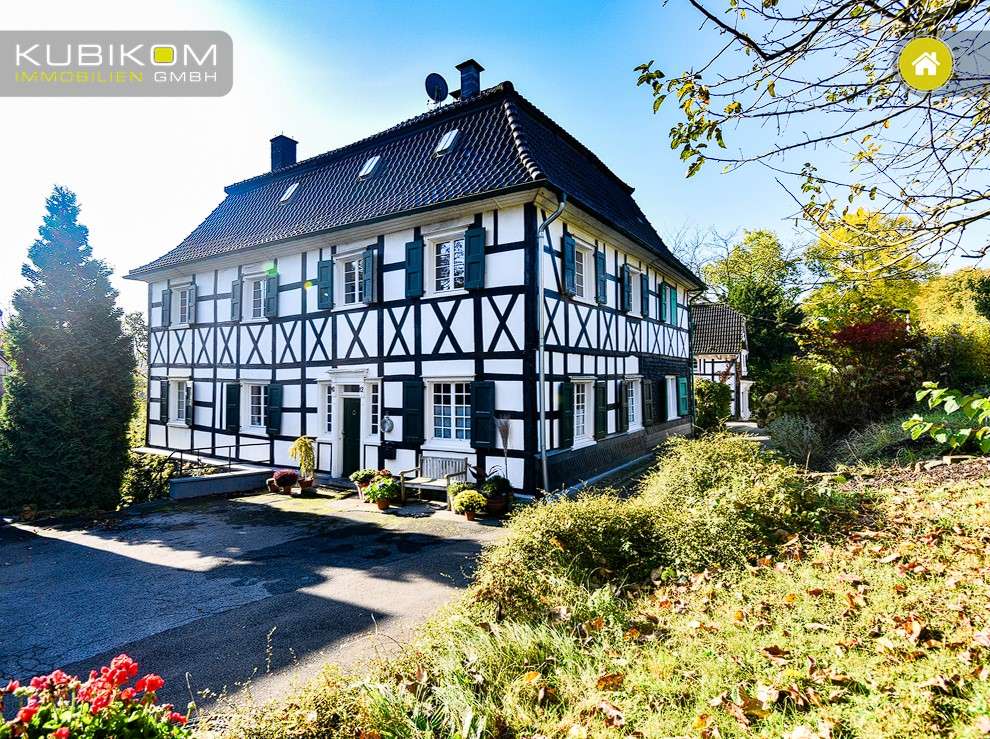 Thumbnail-Wohnung zum Kaufen in Solingen 498.000,00 € 195.02 m²