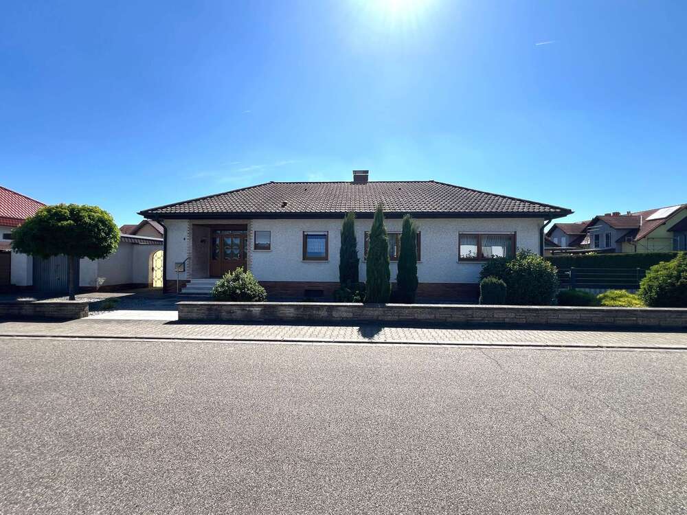 Thumbnail-Haus zum Kaufen in Philippsburg 585.000,00 € 148.6 m²