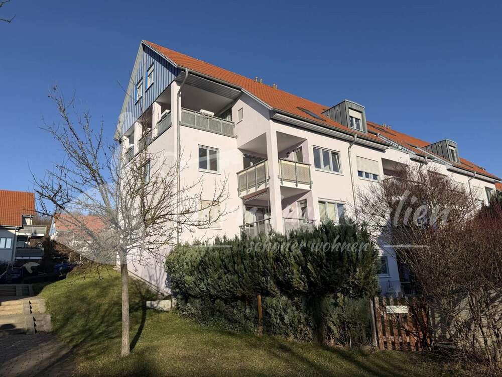 Thumbnail-Wohnung zum Kaufen in Wilkau-Haßlau 85.000,00 € 68.73 m²